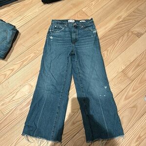FRAME Relaxed Straight Jeans Size 25